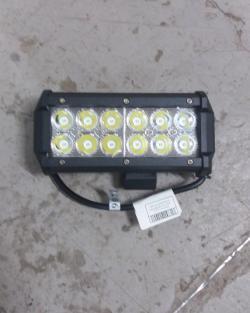 Светодиодная балка двухрядная LWL 36W 12*3W Cree Spot
