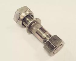 Шпилька колеса NQR71/75/NPR75/NQR90 задняя правая с футоркой =KITATOMO= (8971312831 8970815842)